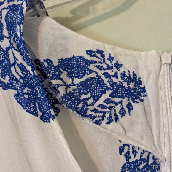 Pre-Worn White and Blue Romper XL with Korean label 🏷️ OBO - Picture 5 of 14